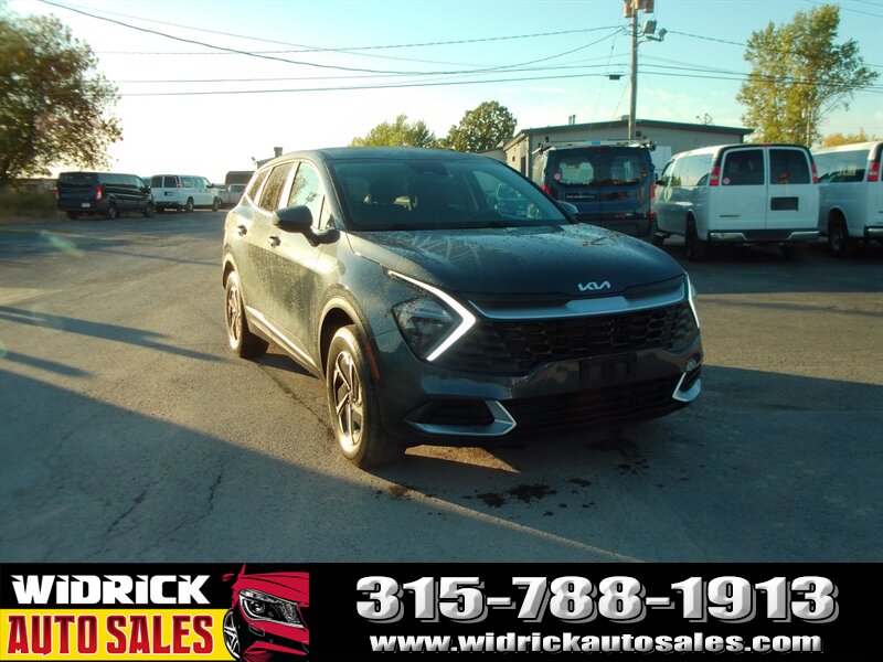 2023 Kia Sportage Hybrid LX   - Photo 1 - Watertown, NY 13601