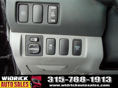 2015 Toyota Tacoma Base V6   - Photo 7 - Watertown, NY 13601