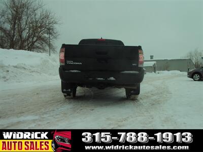 2015 Toyota Tacoma Base V6   - Photo 11 - Watertown, NY 13601