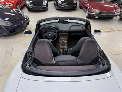 2002 BMW Z3 2.5i Roadster  5-Speed Manual - Photo 8 - Flushing, MI 48433