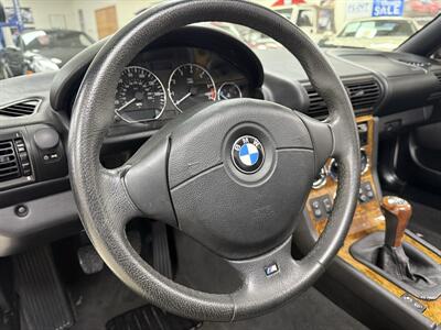 2002 BMW Z3 2.5i Roadster  5-Speed Manual - Photo 19 - Flushing, MI 48433