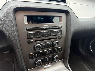 2012 Ford Mustang V6 Premium MCA 6-Speed - Photo 12 - Flushing, MI 48433