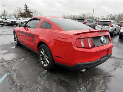 2012 Ford Mustang V6 Premium MCA 6-Speed - Photo 8 - Flushing, MI 48433