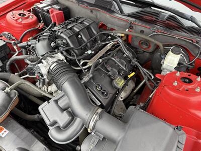 2012 Ford Mustang V6 Premium MCA 6-Speed - Photo 30 - Flushing, MI 48433