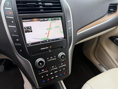 2015 Lincoln MKC Reserve AWD   - Photo 15 - Flushing, MI 48433