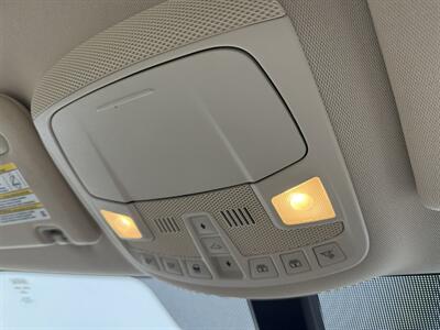 2015 Lincoln MKC Reserve AWD   - Photo 26 - Flushing, MI 48433