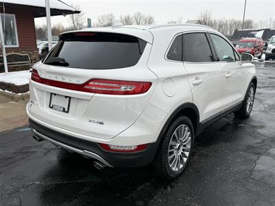 2015 Lincoln MKC Reserve AWD   - Photo 7 - Flushing, MI 48433