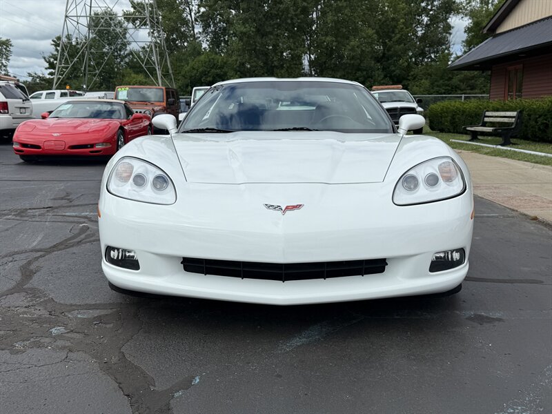 2009 Chevrolet Corvette 1LT  6-Speed