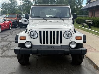 1999 Jeep Wrangler Sport  4X4 - Photo 2 - Flushing, MI 48433