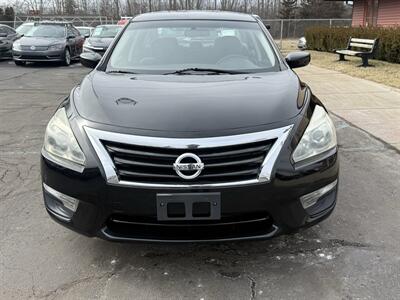 2015 Nissan Altima 2.5  S - Photo 2 - Flushing, MI 48433