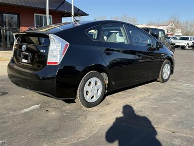 2011 Toyota Prius Three Hybrid - Photo 5 - Flushing, MI 48433