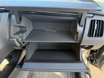 2011 Toyota Prius Three Hybrid - Photo 31 - Flushing, MI 48433