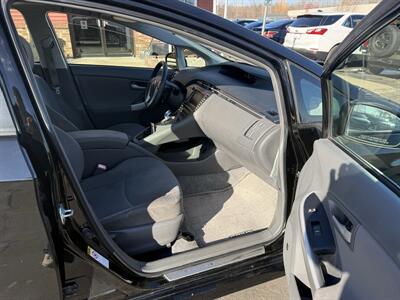 2011 Toyota Prius Three Hybrid - Photo 27 - Flushing, MI 48433
