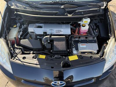 2011 Toyota Prius Three Hybrid - Photo 34 - Flushing, MI 48433