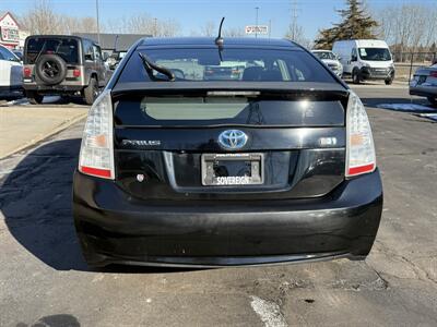 2011 Toyota Prius Three Hybrid - Photo 4 - Flushing, MI 48433