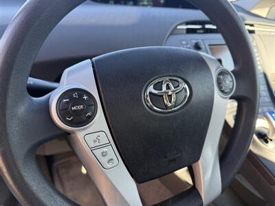 2011 Toyota Prius Three Hybrid - Photo 21 - Flushing, MI 48433