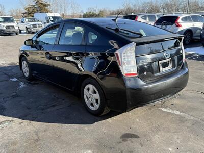 2011 Toyota Prius Three Hybrid - Photo 8 - Flushing, MI 48433