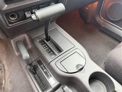 2001 Jeep Cherokee Sport 4X4 - Photo 12 - Flushing, MI 48433