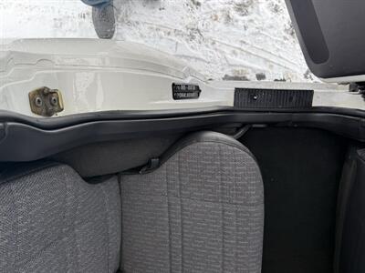 2001 Jeep Cherokee Sport 4X4 - Photo 19 - Flushing, MI 48433