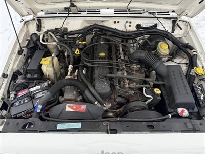 2001 Jeep Cherokee Sport 4X4 - Photo 39 - Flushing, MI 48433