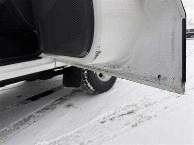 2001 Jeep Cherokee Sport 4X4 - Photo 30 - Flushing, MI 48433