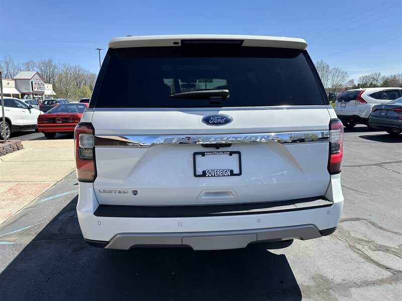 2021 Ford Expedition Limited photo