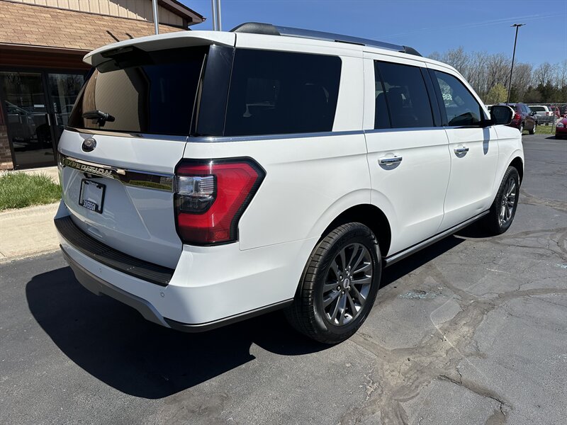 2021 Ford Expedition Limited photo