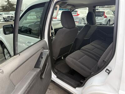2009 Ford Explorer XLT  4WD V8 - Photo 19 - Flushing, MI 48433