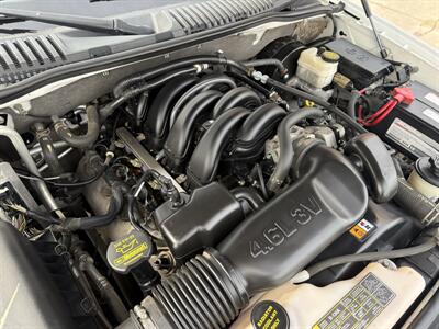 2009 Ford Explorer XLT  4WD V8 - Photo 27 - Flushing, MI 48433