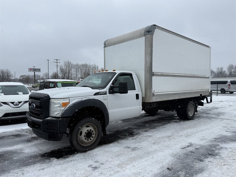 2016 Ford F-450 Super Duty 6.8L V10  16' x 8' x 8' Box Truck