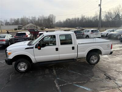 2014 Ford F-250 Super Duty XL Crew Cab 4X4 - Photo 8 - Flushing, MI 48433