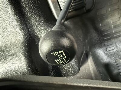 2014 Ford F-250 Super Duty XL Crew Cab 4X4 - Photo 17 - Flushing, MI 48433