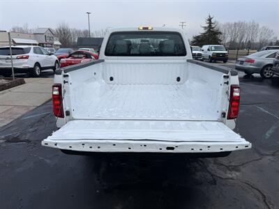 2014 Ford F-250 Super Duty XL Crew Cab 4X4 - Photo 22 - Flushing, MI 48433