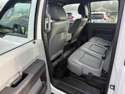 2014 Ford F-250 Super Duty XL Crew Cab 4X4 - Photo 15 - Flushing, MI 48433