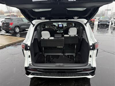 2021 Toyota Sienna XLE 7-Passenger  AWD - Photo 25 - Flushing, MI 48433