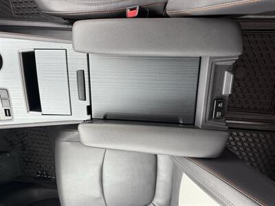 2021 Toyota Sienna XLE 7-Passenger  AWD - Photo 32 - Flushing, MI 48433