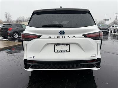 2021 Toyota Sienna XLE 7-Passenger  AWD - Photo 6 - Flushing, MI 48433