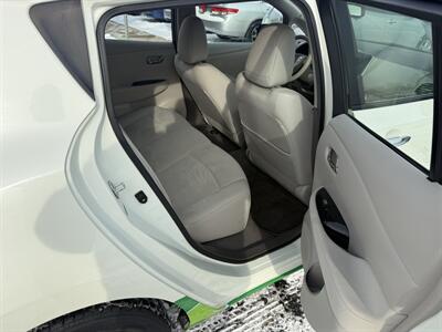 2011 Nissan LEAF SV   - Photo 14 - Flushing, MI 48433