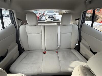 2011 Nissan LEAF SV   - Photo 10 - Flushing, MI 48433