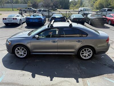 2015 Volkswagen Passat 1.8T S - Photo 2 - Flushing, MI 48433