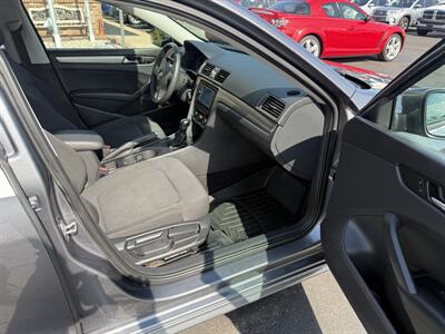 2015 Volkswagen Passat 1.8T S - Photo 26 - Flushing, MI 48433