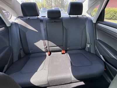 2015 Volkswagen Passat 1.8T S - Photo 18 - Flushing, MI 48433