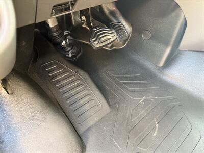 2020 Ford Transit 350 XL  11 Passenger Conversion - Photo 13 - Flushing, MI 48433