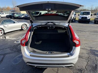 2015 Volvo V60 Cross Country T5  AWD - Photo 22 - Flushing, MI 48433