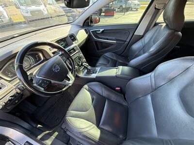 2015 Volvo V60 Cross Country T5  AWD - Photo 11 - Flushing, MI 48433