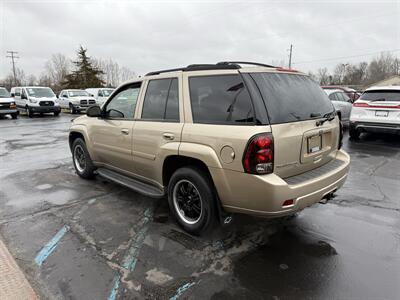 2006 Chevrolet Trailblazer LT 4WD 5.3L V8 - Photo 7 - Flushing, MI 48433