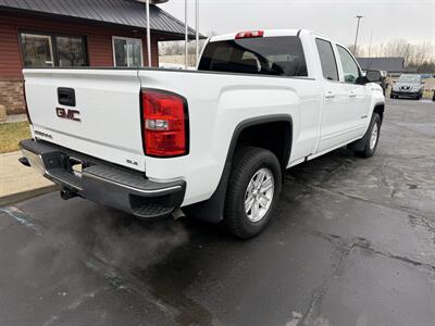 2017 GMC Sierra 1500 SLE Double Cab 4X4 - Photo 5 - Flushing, MI 48433