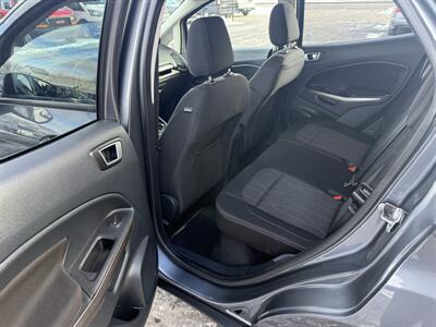 2018 Ford EcoSport SE 4WD - Photo 21 - Flushing, MI 48433