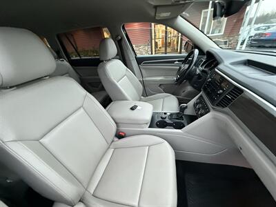 2018 Volkswagen Atlas V6 SE 4Motion   - Photo 30 - Flushing, MI 48433