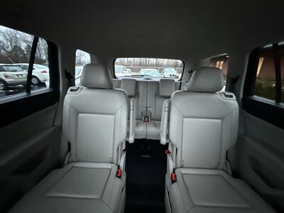 2018 Volkswagen Atlas V6 SE 4Motion   - Photo 10 - Flushing, MI 48433